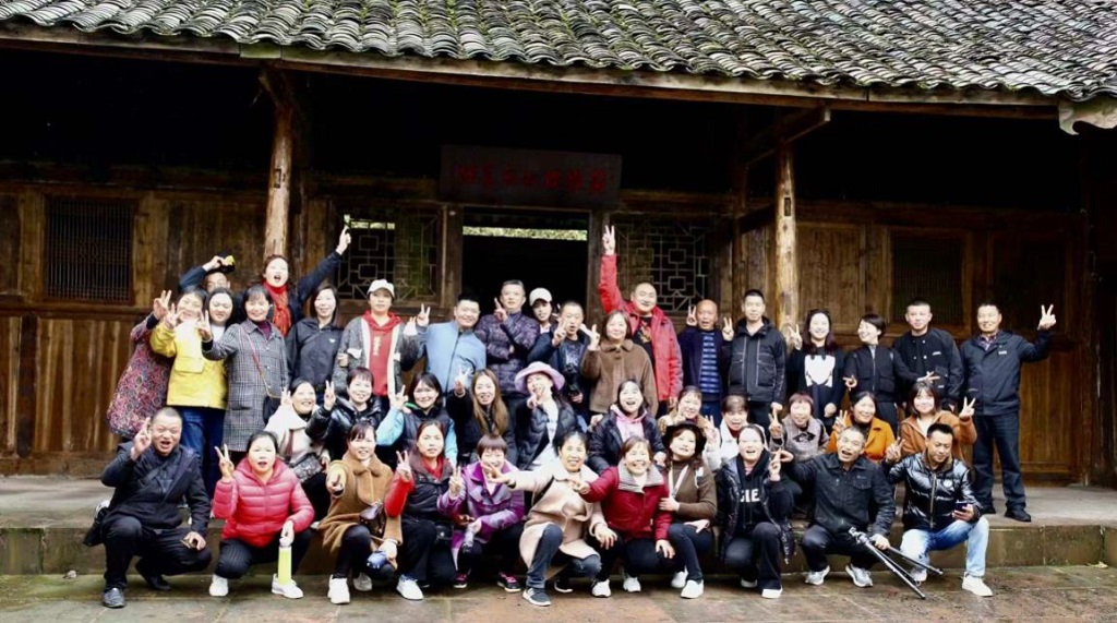 春游简报22323023.4.7(1).jpg 春游简报22323023.4.7(1).jpg